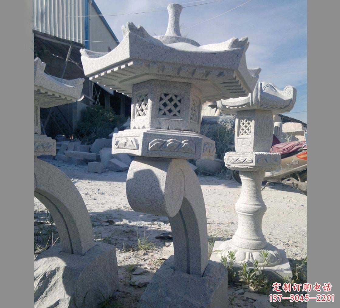 北京园林景观草坪石灯雕塑