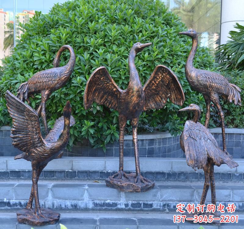 北京展翅仙鹤雕塑
