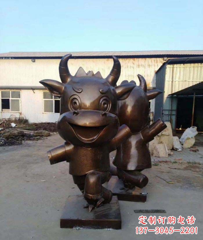 北京招财牛玻璃钢仿铜动物雕塑