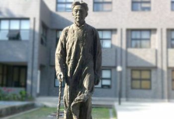 北京校园名人徐悲鸿雕塑
