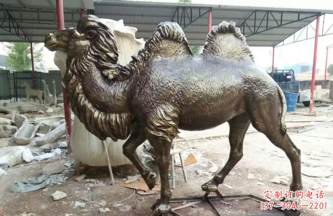 北京铸铜骆驼雕塑 (2)