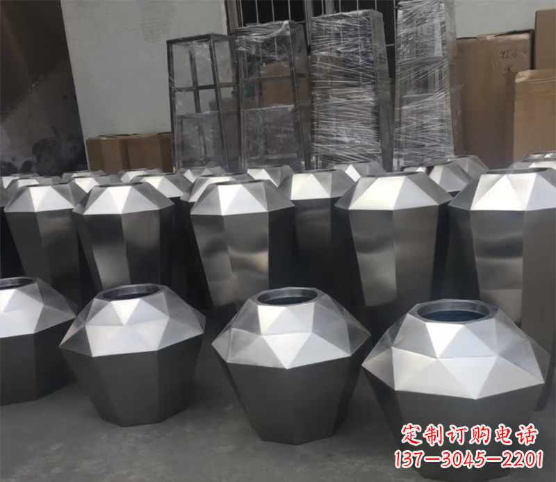 北京不锈钢组合花盆雕塑