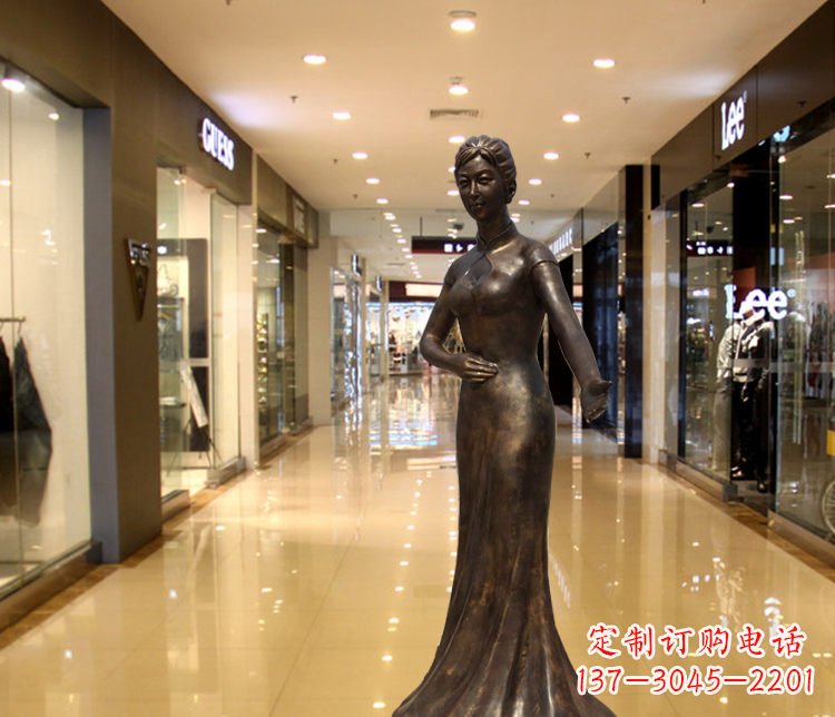 北京穿旗袍的迎宾女人铜雕