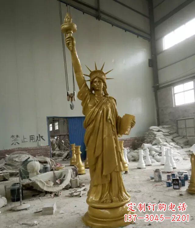 北京自由女神玻璃钢仿铜人物雕塑