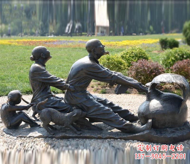 北京祖孙三人拔萝卜铜雕