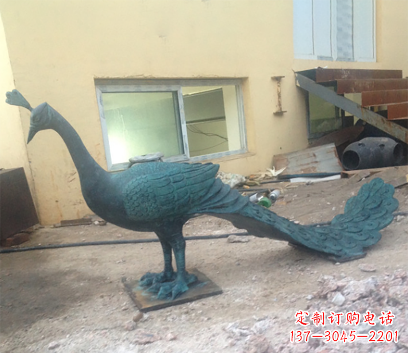 北京青铜孔雀雕塑